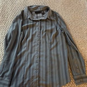 🔆Moving Sale 20% Off 🔆Blue & Black Shirt